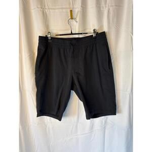 Kuhl men’s size medium shorts